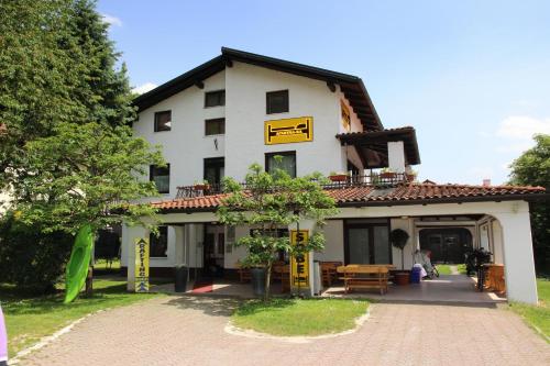 Apartma & RAfting 3