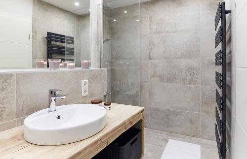 Smart Resorts Haus Azur Ferienwohnung 808 43m von Fichtenweg entfernt