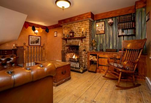 Fagins Den Themed Holiday Cottage Broadstairs