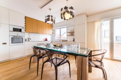 100 MARCHES KEYWEEK Apt 2 bedrooms with parking Biarritz Beaurivage