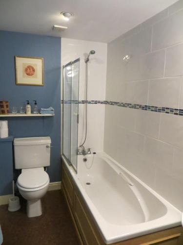 Threeways House - image 6