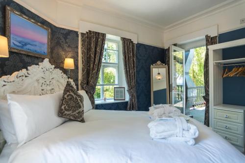 Foyers Bay House