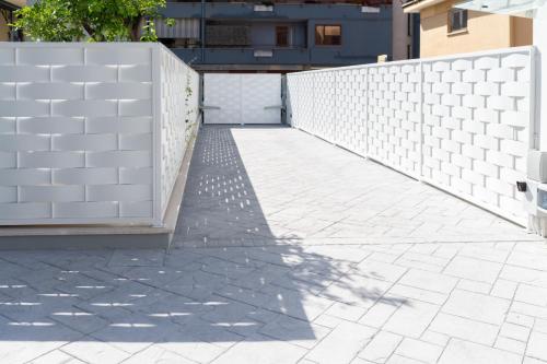 Grey House Guest House Luxury in Latina