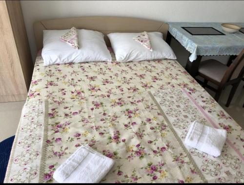 Deluxe Triple Room with Sea View image 6