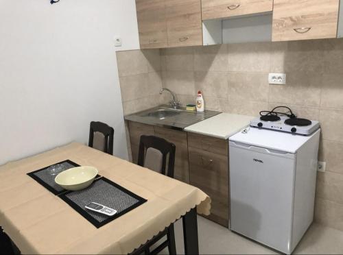 Deluxe Triple Room with Sea View image 5