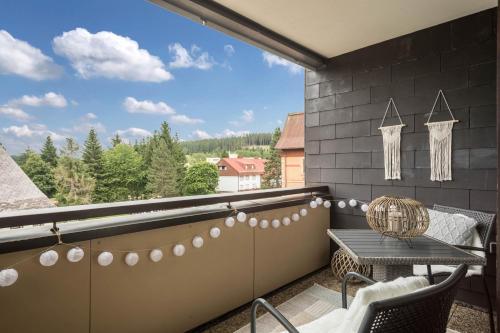 Superior One-Bedroom Apartment with Balcony