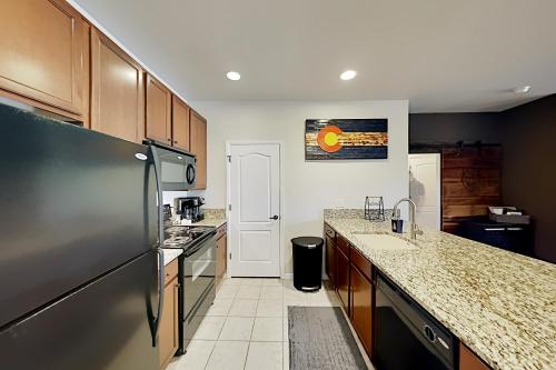 Retreat at Aspen Meadows - Pool Hot Tub & Tennis condo - image 8