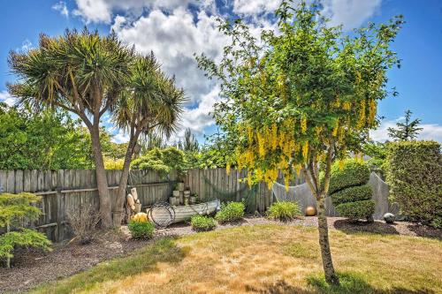 Chic Coos Bay Home with Pacific Ocean Views!