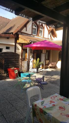 Logis Doubs Rivage - Hotel - Charette