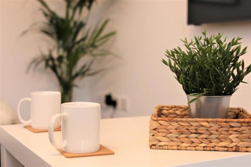 Thesiger Court Apartments - Free Private Parking - by Property Promise 2
