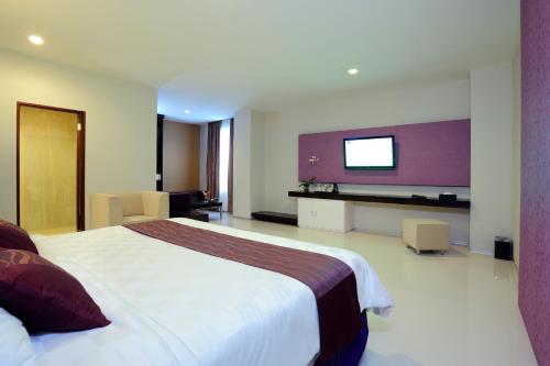 Lombok Plaza Hotel