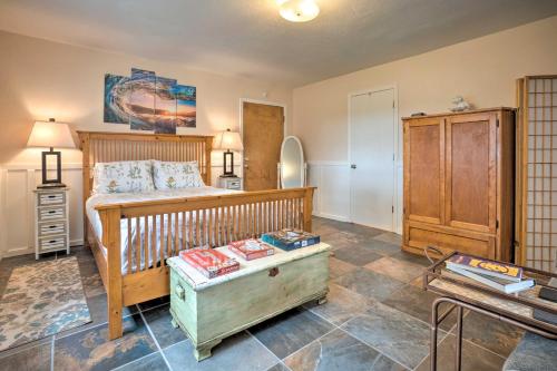 Brookings Vacation Rental Studio - Walk to Town!