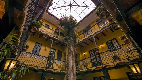 Hotel Naira - image 2
