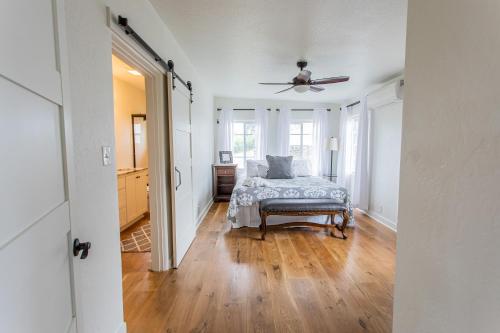 Hummingbird Estate Hummingbird Estate