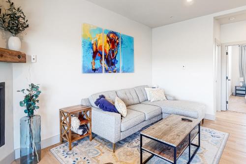Modern Granby Ranch Getaway - main image