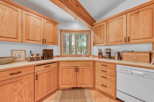 Sunset Mountain Retreat - image 2