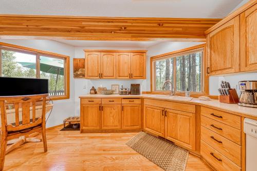 Sunset Mountain Retreat - image 4
