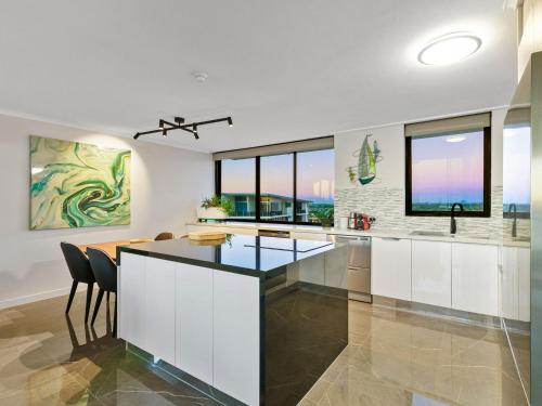 Beach front, Central, Luxurious 2 bed apartment, Mooloolaba (foto 5)