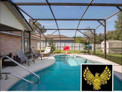 . Private Centrally located Cozy relaxing Getaway!