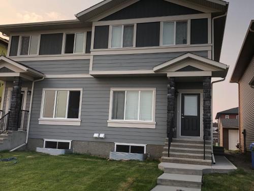 Close to the airport(YYC), Crossiron mall brand new home away from home unit. - Apartment - Calgary