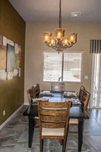 4 Bedroom home in Mesquite #397 - image 8