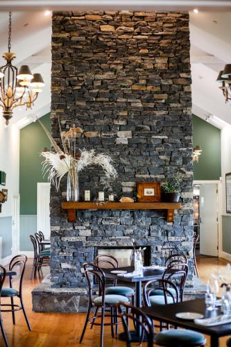 Restaurant, Nimbo Fork Lodge in Tumut