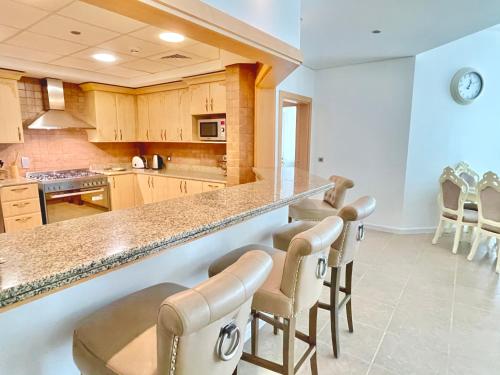 Luxury - Beachfront - Spacious Shoreline residences - 5 star private beach resort, Dubaj (fotografie 7)