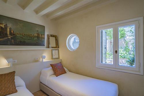 Three-Bedroom Apartment image 10