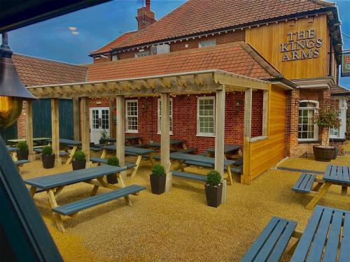 Norfolk Garden Rooms - image 14