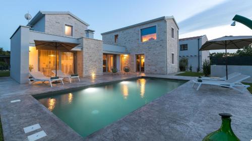 Villa with Private Pool room in Villa Maslina by Villas Holiday