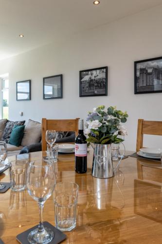 Зручності, Stunning, Remodelled Cottage, Picturesque Location in Kildrummy