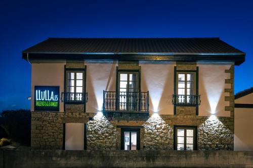  LLULLA.ES in Cortiguera