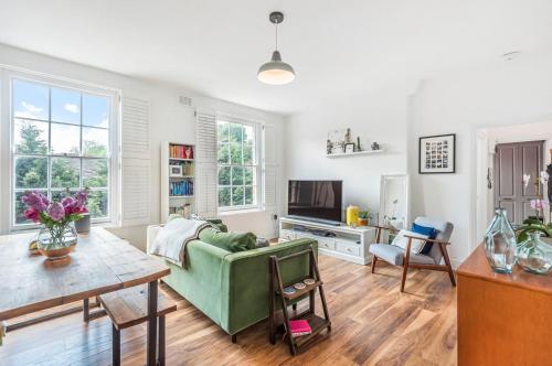 Villa Lorenzo Sleeps 10 Pool WiFi gîte à louer Furore