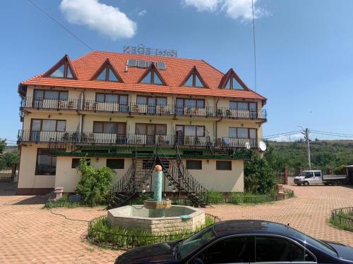 Hotel Eden - image 13