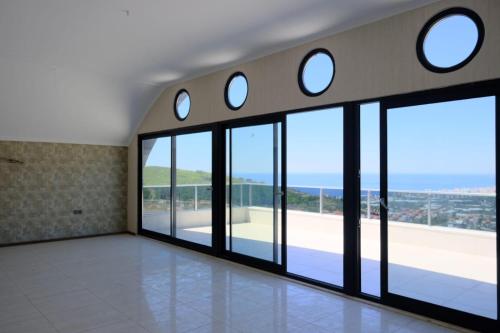 Alanya Lux Villa Havuzlu