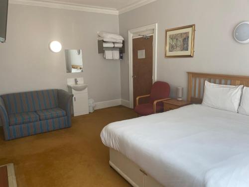 Brookside Lodge - image 8