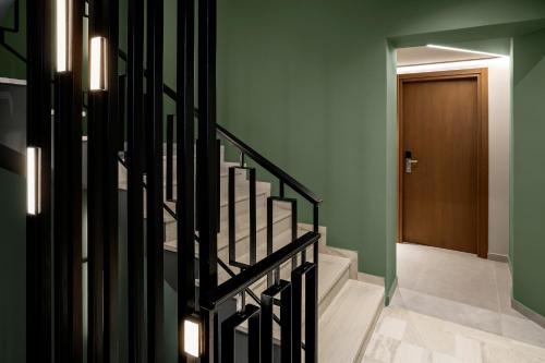 Magenta Luxury Suites - image 7