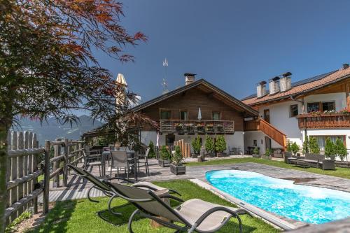  Residence Alpenrose in Brixen