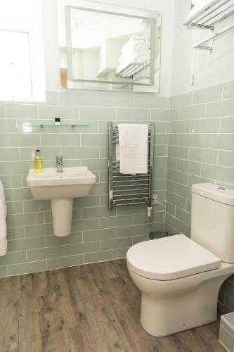 Aldwick Estate - image 4