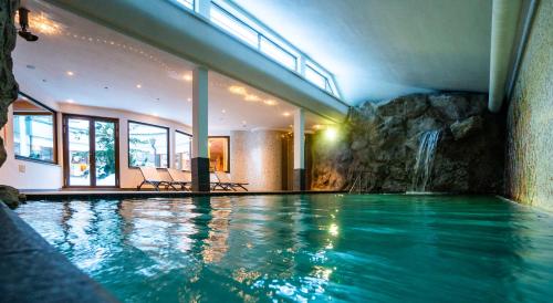 310657224 Hotel Antares