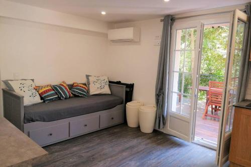 2 Pieces ZEN dans villa en pleine nature in Maure