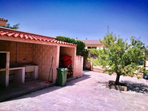 4 bedrooms villa with private pool jacuzzi and wifi at Arcas