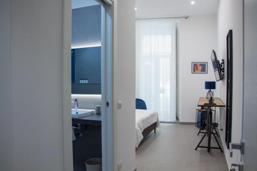 Blue Plebiscito Room Type - Double Room with Private Bathroom