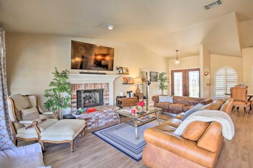 Golf Course Paradise with Pool and Spa in La Quinta! - image 8