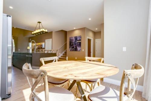 Luxury 5 Star Villa on Magic Village ResortMinutes from Disney World Orlando Villa 3599 - image 8
