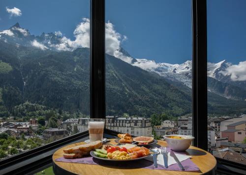 Alpina Eclectic Hotel - image 14
