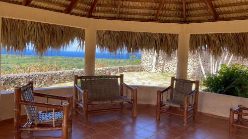 Ocean Breeze Villa Carismar in Cabrera