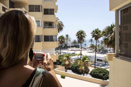 The Port estudio en el Puerto Deportivo de Marbella en 1ª linea de playa