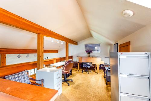 3223 Thimbleberry - main image