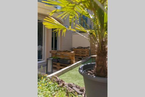 Superbe Appart Plein Centre avec Parking & Jardin in Ancienne Ville